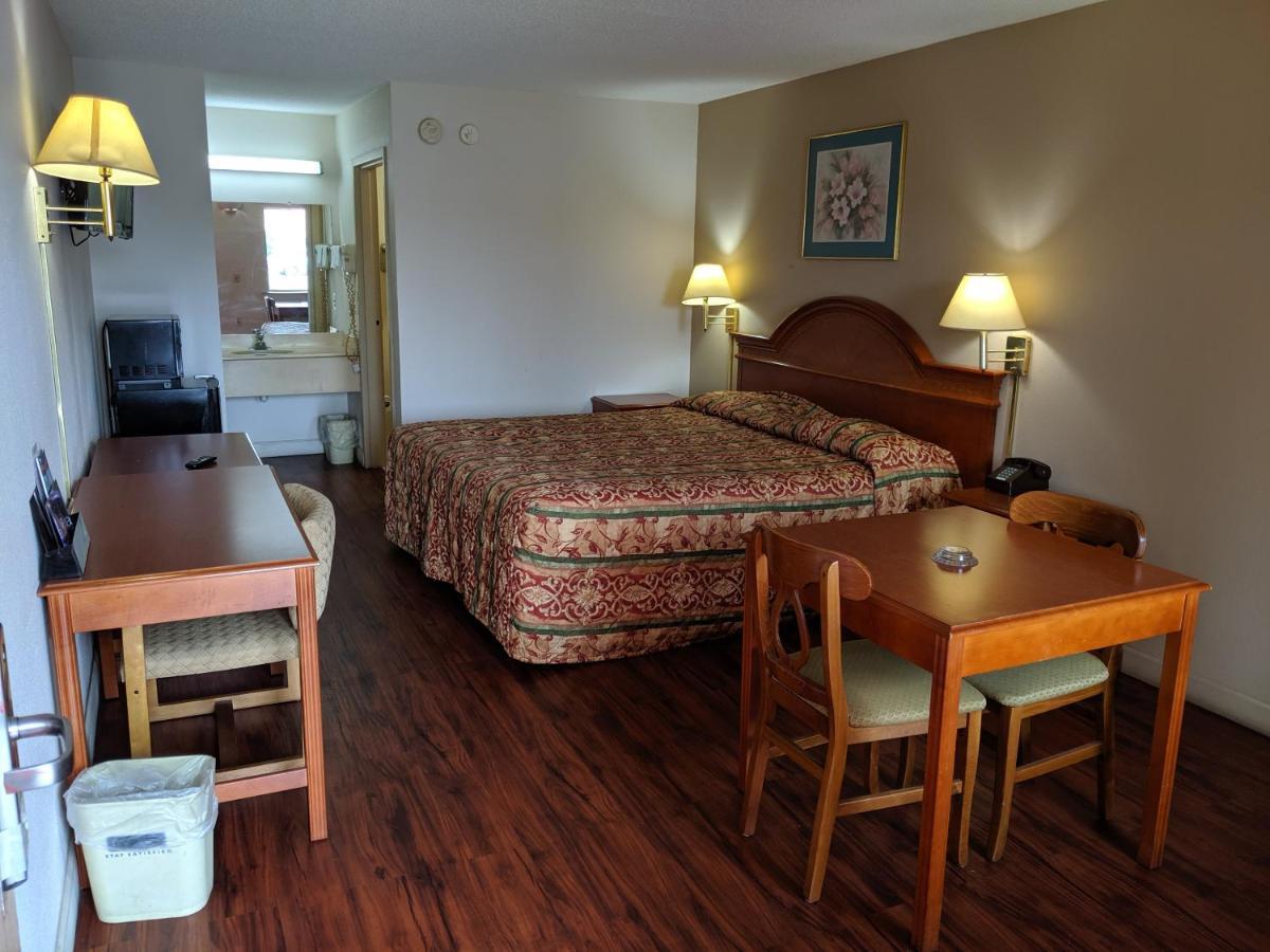 Economy Inn Express Rock Hill Bagian luar foto