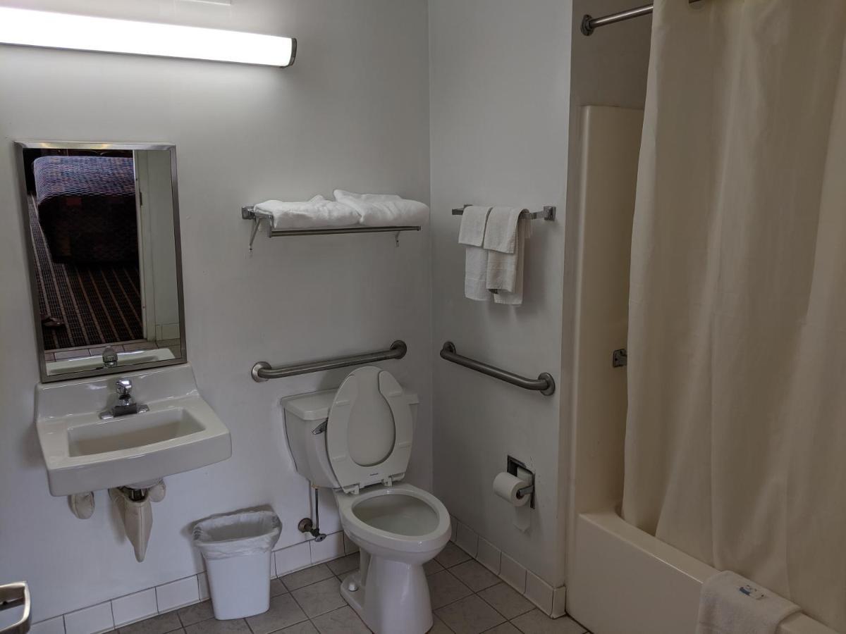 Economy Inn Express Rock Hill Bagian luar foto